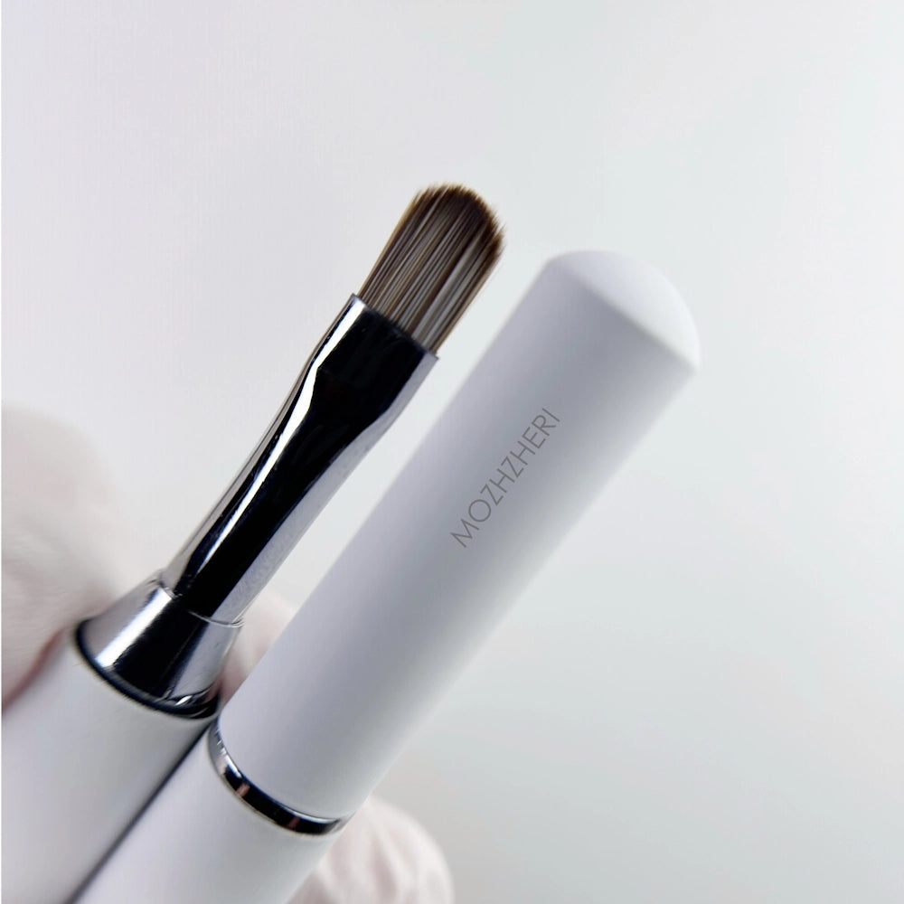 Mozhzheri čopič za gel ovalni