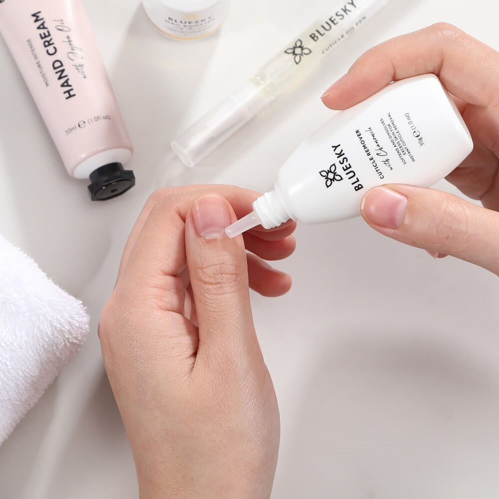 Odstranjevalec obnohtne kože 30g