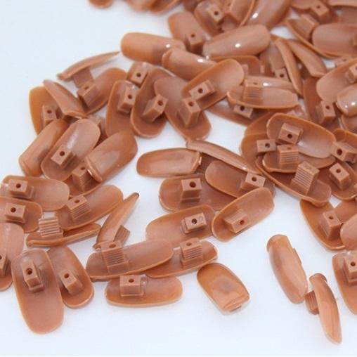 100 kos konic (za roko za vajo z držalom in snemljivimi konicami)