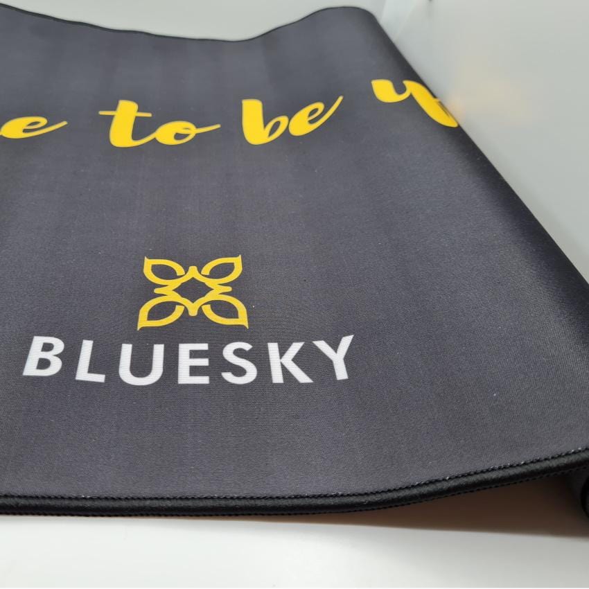 Bluesky namizna podlaga (velika črna)