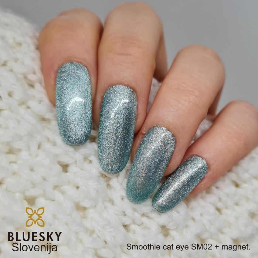 Bluesky UV/LED gel-lak (Smoothie cat eye - Magnetni SM02), 10 ml