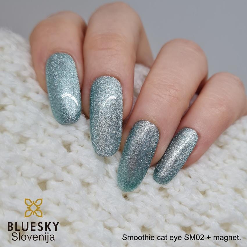 Bluesky UV/LED gel-lak (Smoothie cat eye - Magnetni SM02), 10 ml
