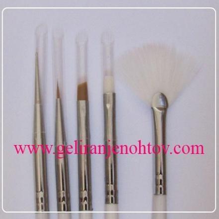 Set čopičev s pahljačo