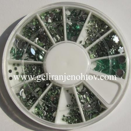 Okrasni kamenčki (zeleni, različne oblike)