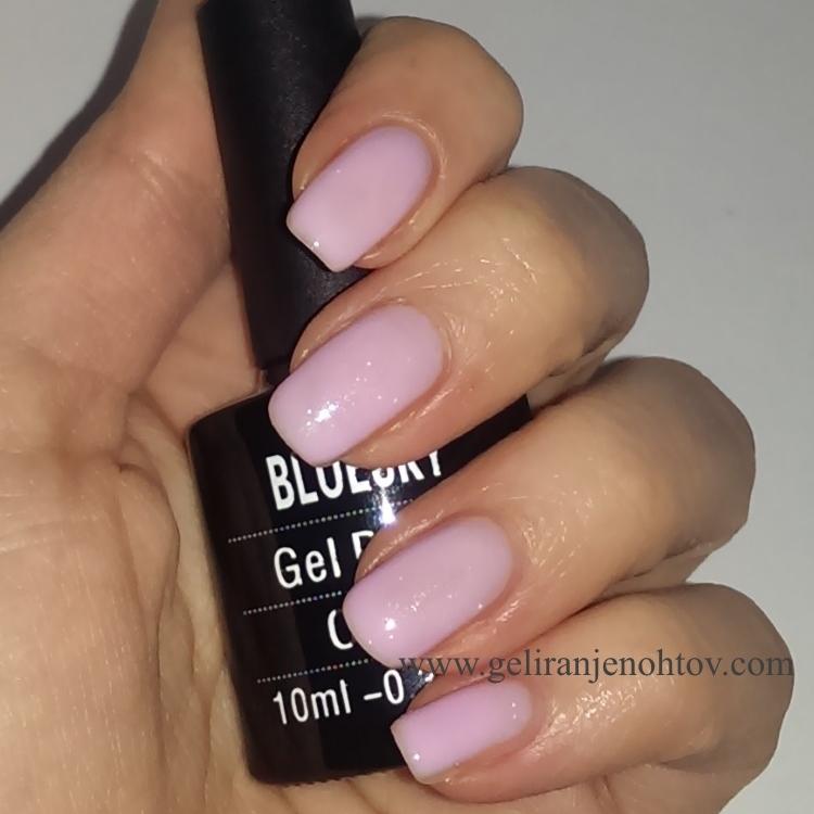 Bluesky UV LED gel lak Roza z drobnimi bleščicami (A31/ Strawberry pink), 10 ml