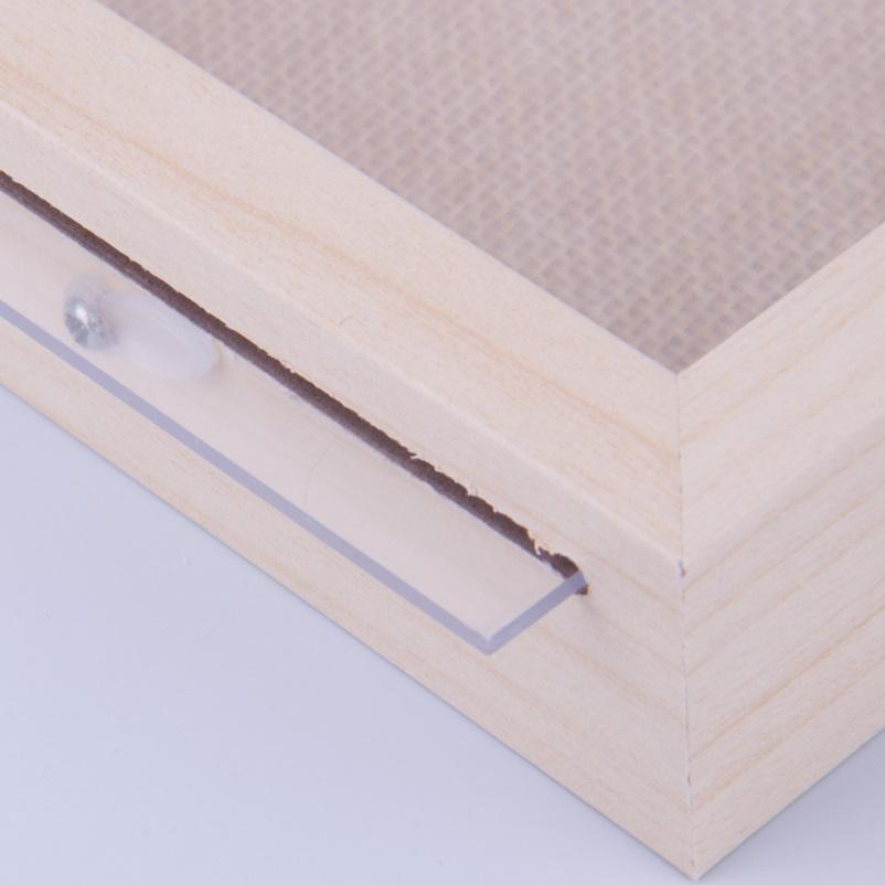 Lesena škatla za prikaz izdelkov, poslikav, ipd. (20x15 cm)