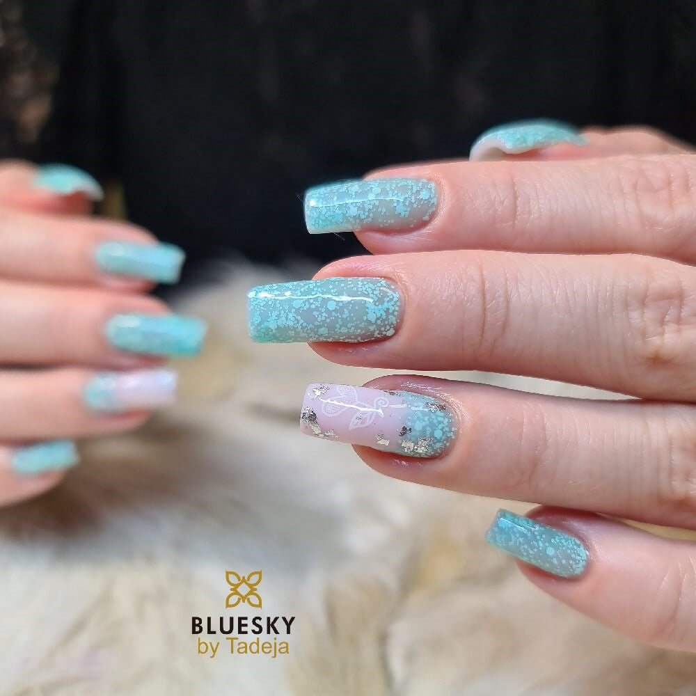 Bluesky gel lak Snowfall mint